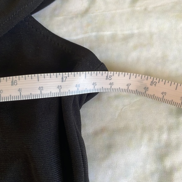 Womens LBD, cap sleeves, mesh detailing front and back, beautiful a-line skirt. - Picture 4 of 8